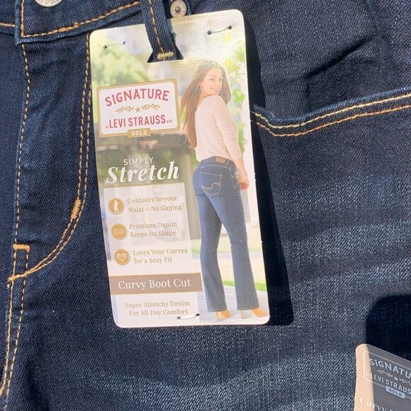 NWT Levi’s signature Curvy bootcut Dark Wash high rise blue jeans - Picture 3 of 13